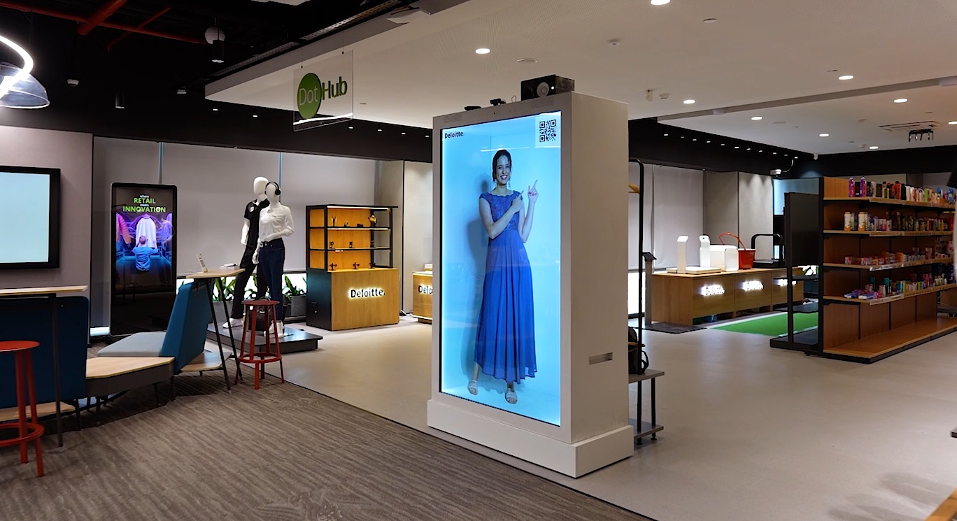 AI or holographic digital presenter in retail